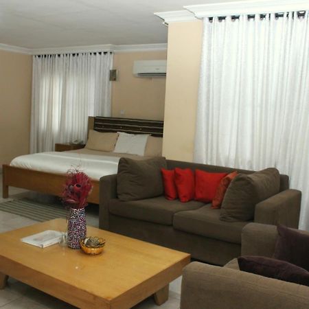 Hillside Gardens Ltd Otel Lagos Dış mekan fotoğraf