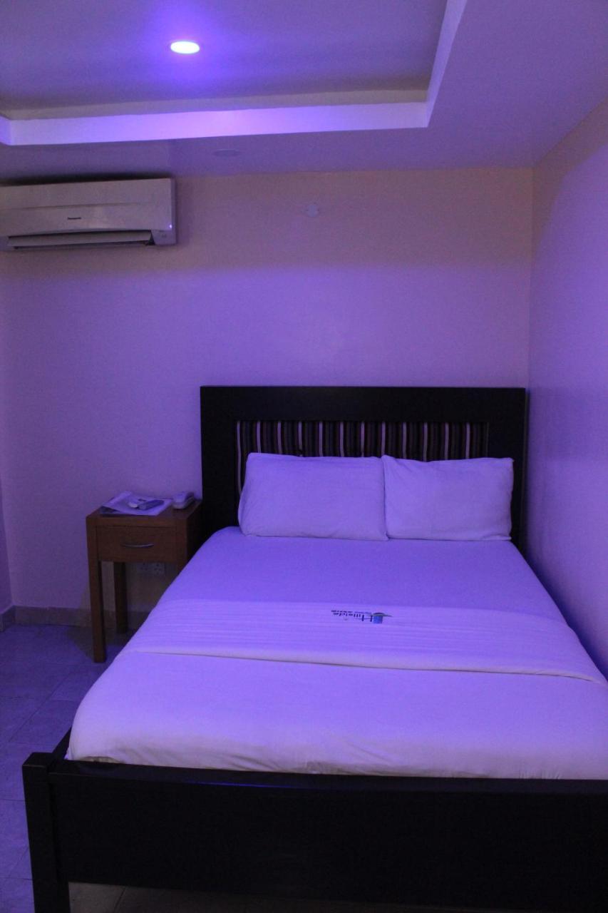 Hillside Gardens Ltd Otel Lagos Dış mekan fotoğraf